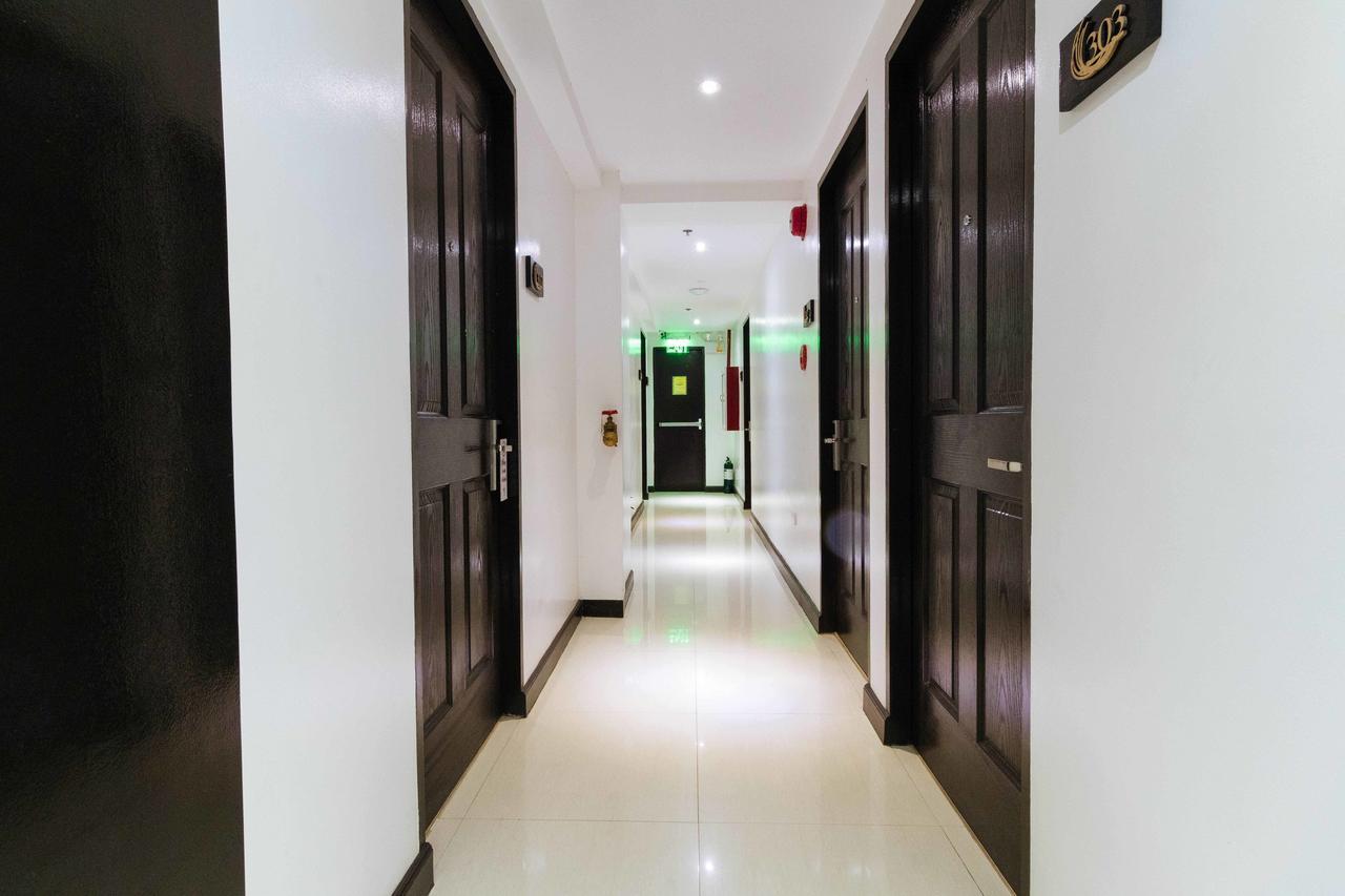 Reddoorz Plus @ Poblacion Makati Makati City Exterior photo
